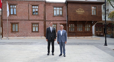 Başkan Yılmaz, kültür bakan yardımcısı Ahmet Misbah Demircan'ı ağırladı