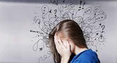 Bipolar bozukluğun manik ve depresif dönemleri var