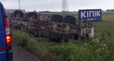 Devrilen beton mikserinin sürücüsü hayatını kaybetti