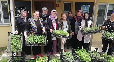 Silivri Belediyesinden kursiyer kadınlara 8.000 fide