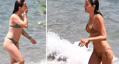 Özge Özpirinçci ve Berrak Tüzünataç tatilde