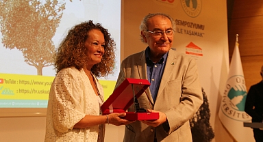 Prof. Dr. Nevzat Tarhan: