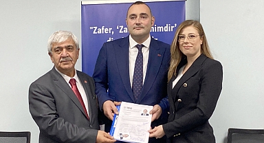 Şeref Can Ayata aday adaylığını açıkladı