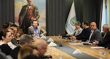 Balcıoğlu, belediye birimleriyle deprem sonrası süreci değerlendirdi