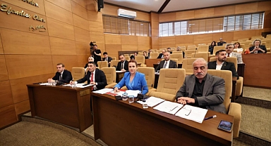 MHP'den bütçe eleştirisi: Gelirler buhar oldu, bütçe çarçur edildi