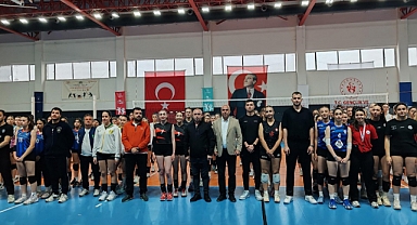 Silivri’de frisbee ve voleybol turnuvası
