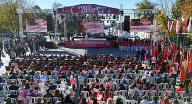 Silivri’de Cumhuriyet Bayramı coşkusu