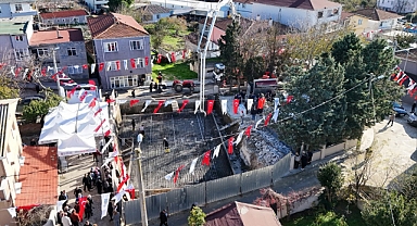 “Bu toprakların, bu caminin, bu parselin benim ailem için de ayrı bir anlamı var”