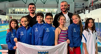 Silivri Belediyesi Yüzme Takımı Tozkoparan’da madalyaları topladı