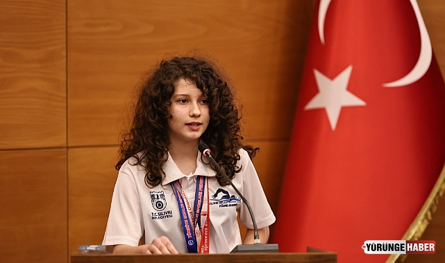 Milli Sporcu ödülünü Berat’a bağışladı