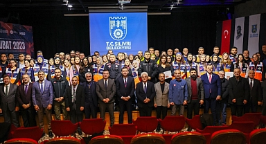 Silivri’de 6 Şubat şehitleri anıldı, AFAD gönüllülerine sertifika verildi