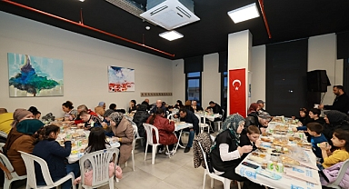 Balcıoğlu, çocuklar ve aileleriyle bir araya geldi
