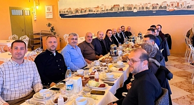 Cumhur İttifakı meclis üyeleri iftarda buluştu