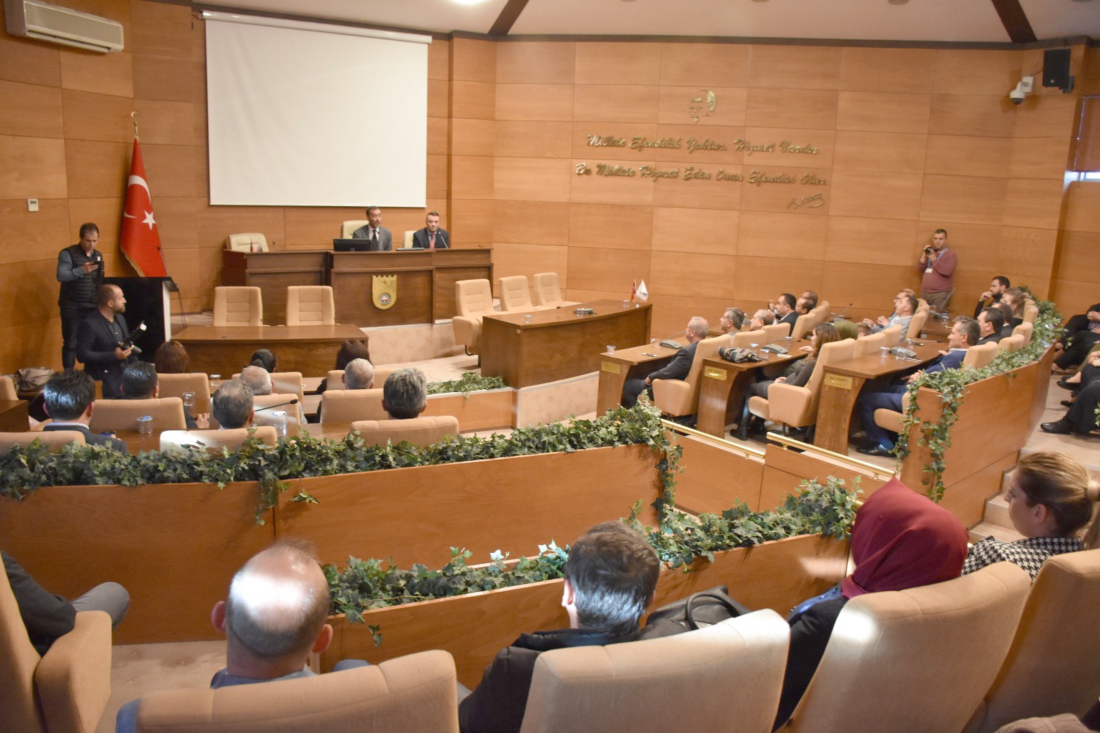 İlk meclis yarın toplanıyor