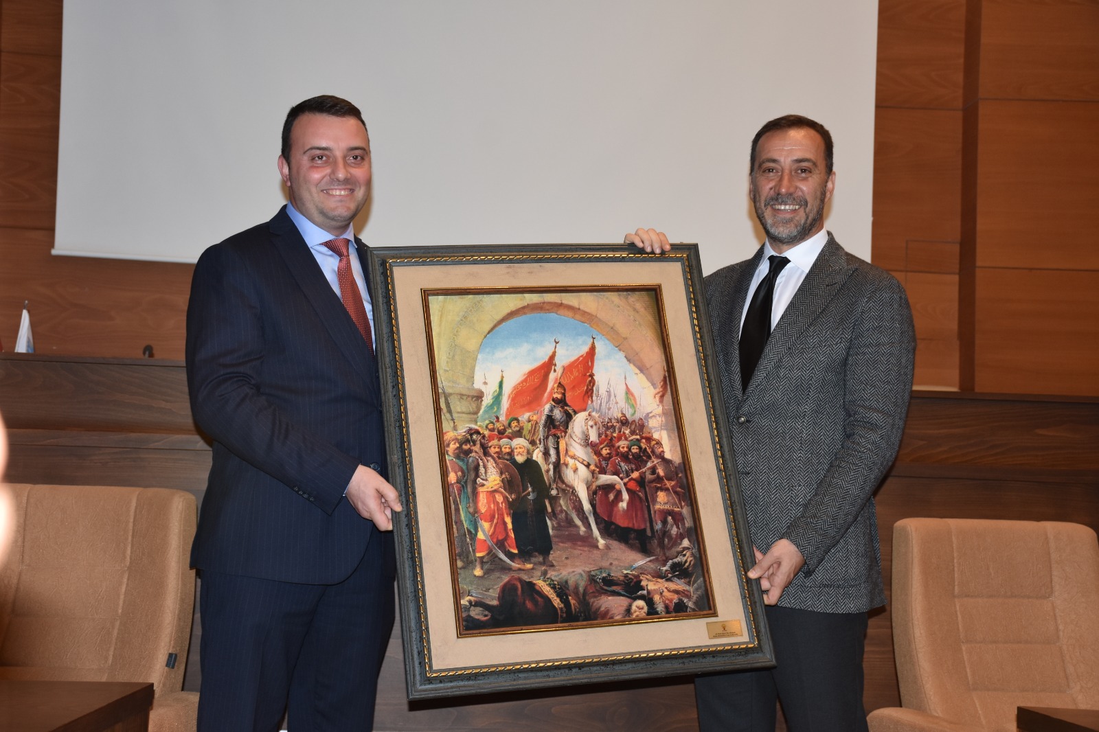 Bozoğlu’ndan Başkan Yılmaz’a anlamlı hediye