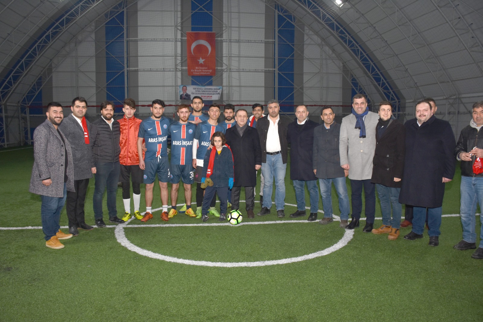 Turnuvanın başlangıç vuruşu Işıklar’dan