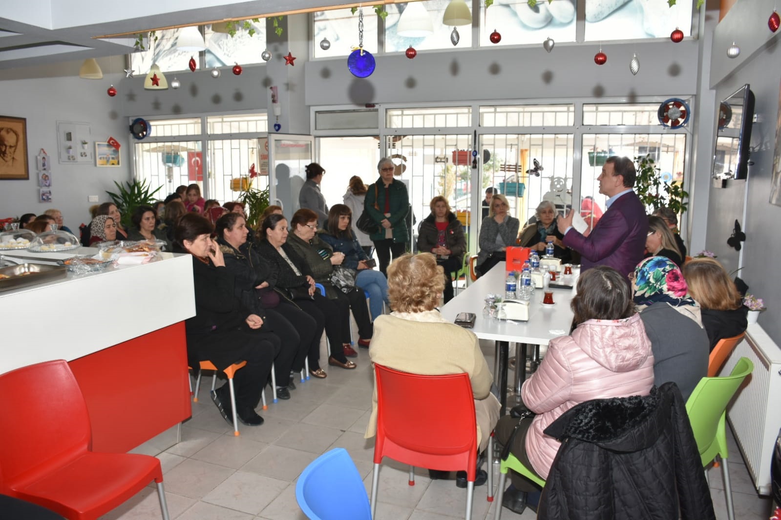 Işıklar: 'Kadınlarımız başımızın tacı'