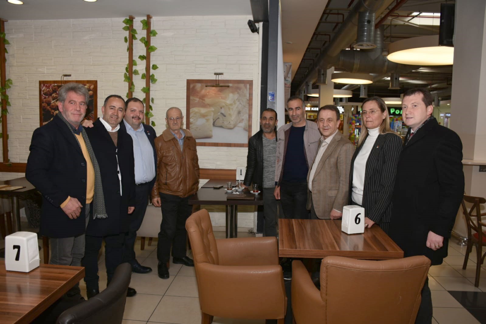 Işıklar Kipa esnafına hayırlı işler diledi