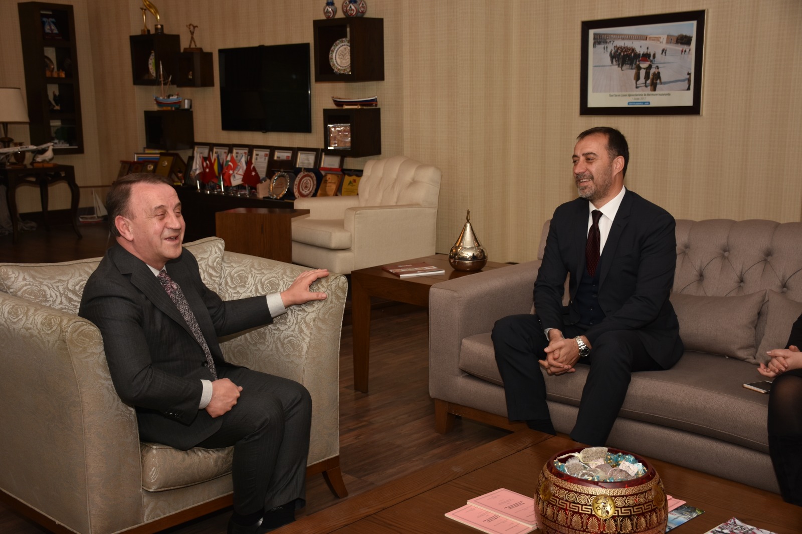 Volkan Yılmaz, Işıklar'ı makamında ziyaret etti