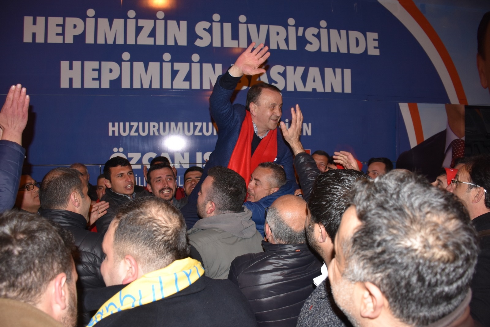 Selimpaşa Başkan Işıklar’ı Sevgiyle Kucakladı