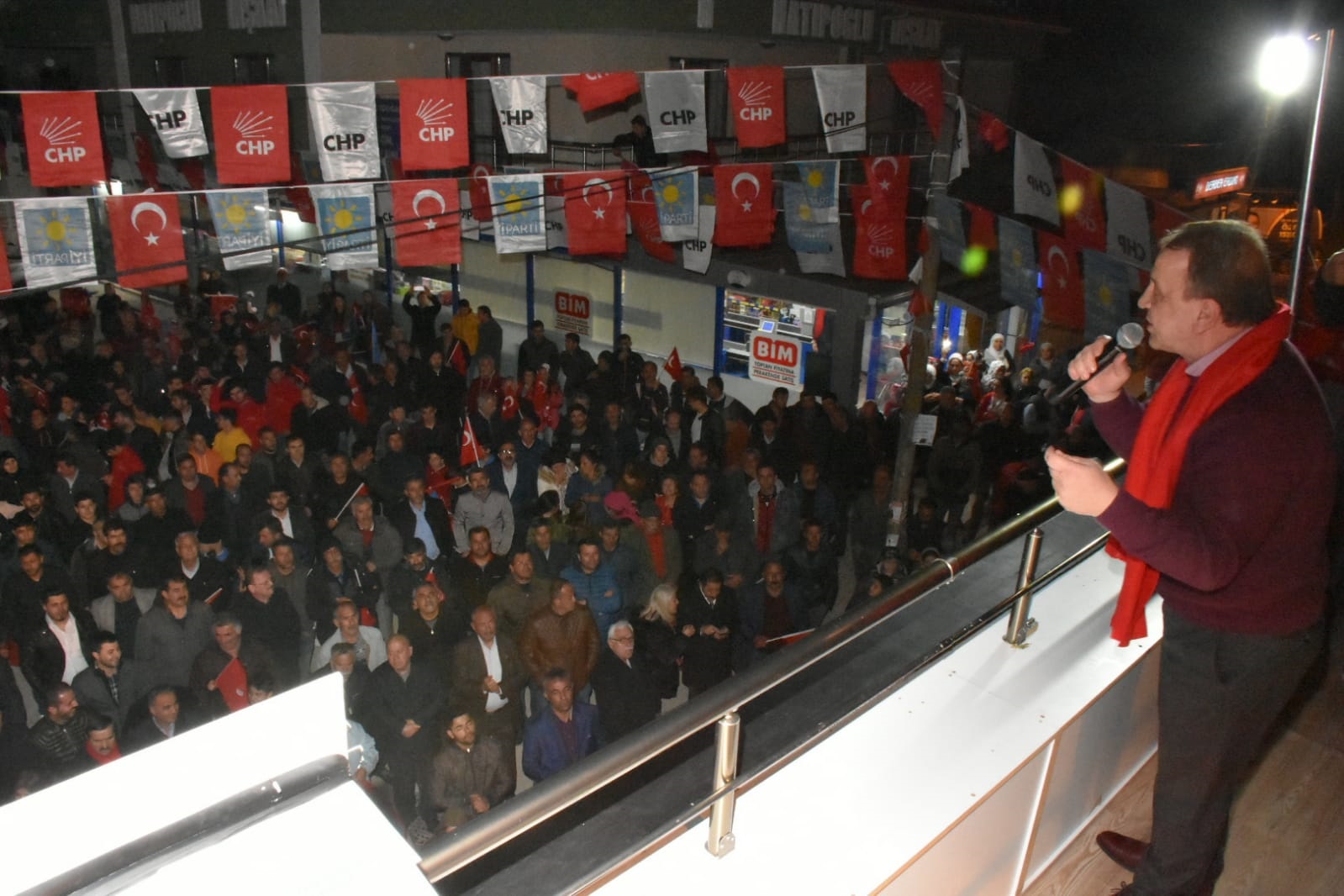 Işıklar Semizkumlar'da konuştu