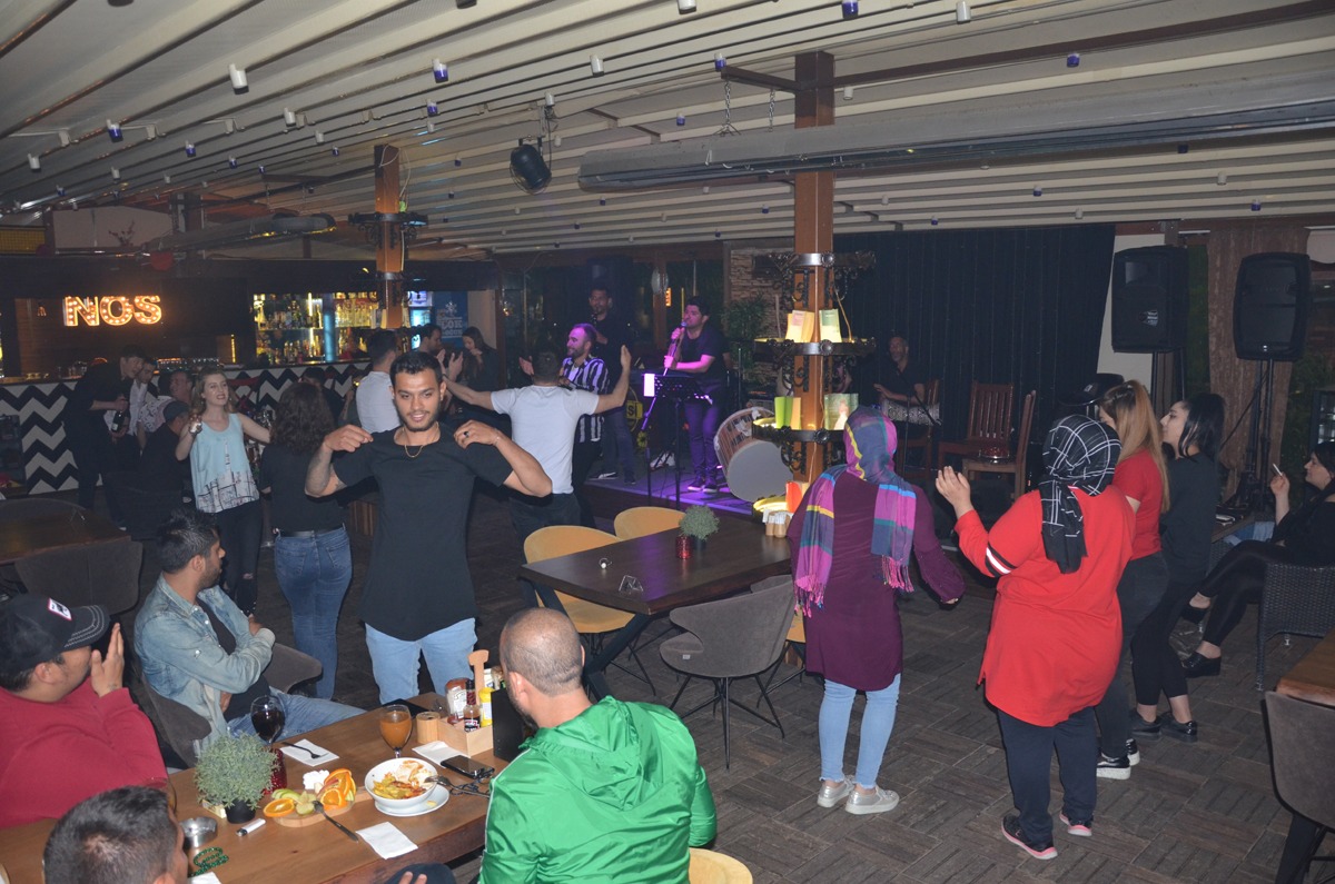 Nossi’de Canlı müzik keyfi