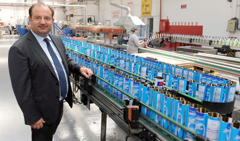 Sarten yine devleri geride bıraktı