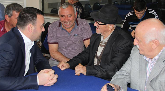 Bozoğlu: 'AK Hizmetler Çok Özlemiş'
