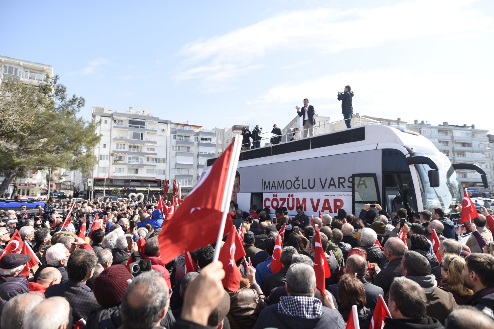 İmamoğlu: “Özcan Işıklar’a oy isteyin”