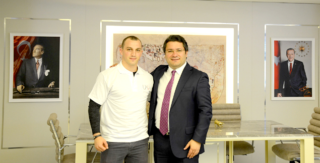 Ümit Kalko Vakfı’ndan şampiyon sporcuya destek