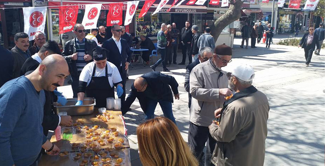 ‘Emrindeyiz, yanındayız, yolundayız’