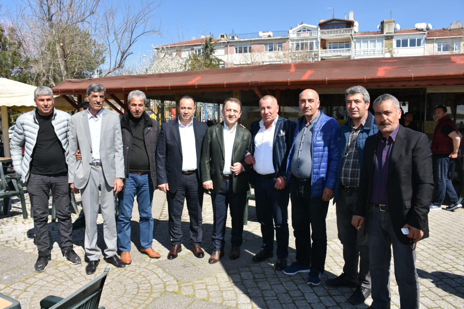 Işıklar hemşerilerine keyifli pazarlar diledi