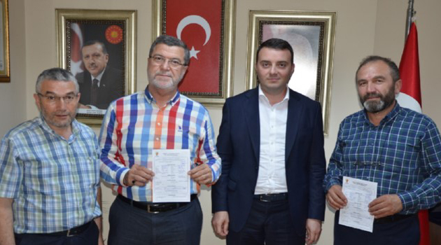 Saadet Partisinden istifa ederek AK Parti'ye geçtiler
