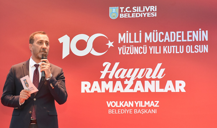 15 Bin kişiyle büyük iftar