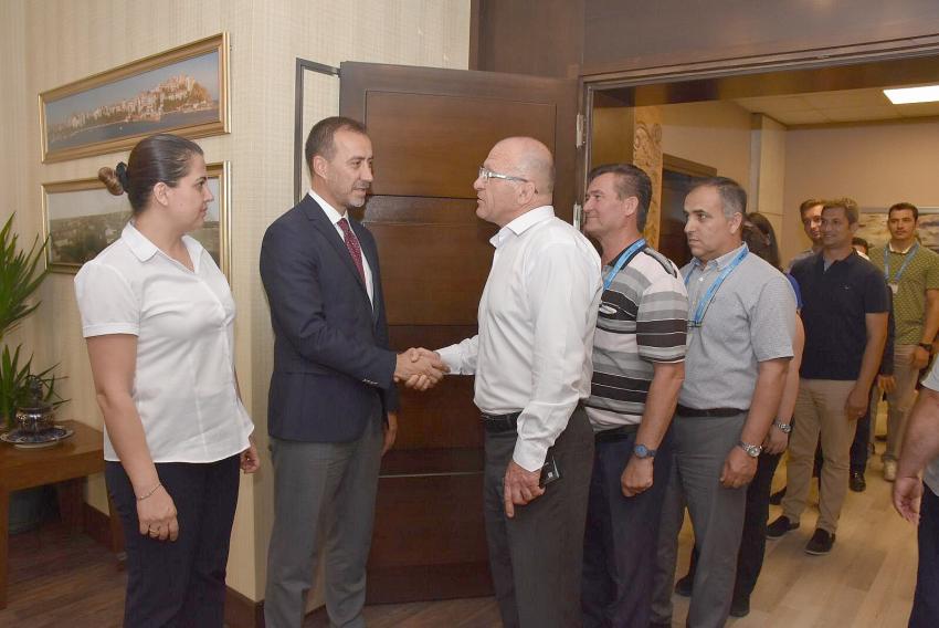 Başkan Yılmaz personeli ile bayramlaştı