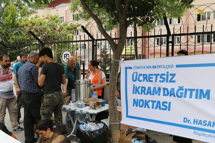 Büyükçekmece Belediyesi, velileri unutmadı