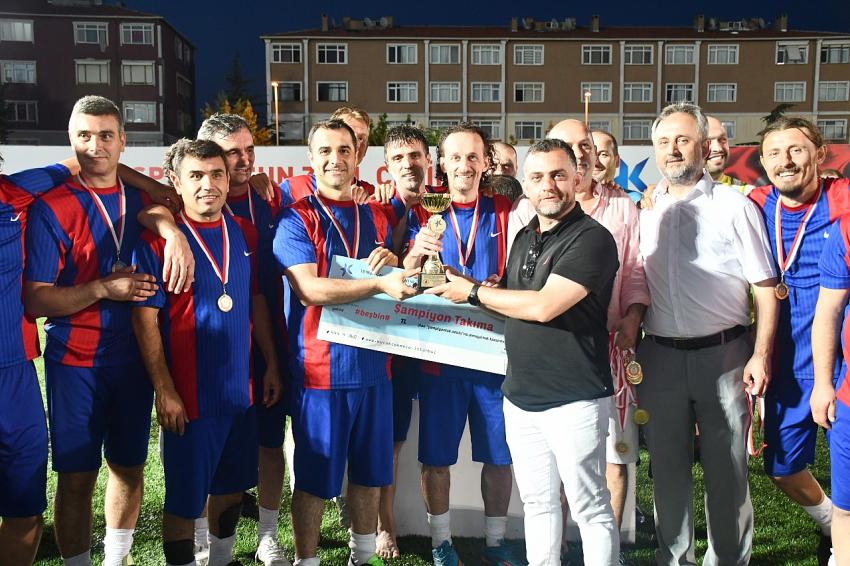 Küçükçekmece emektarlar liginin şampiyonu ‘FATİHANSPOR’