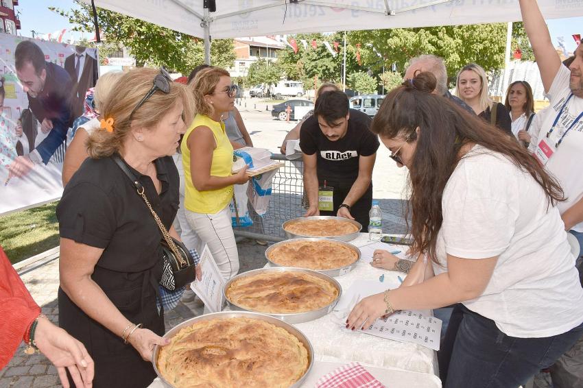 Silivri'de börekler yarıştı