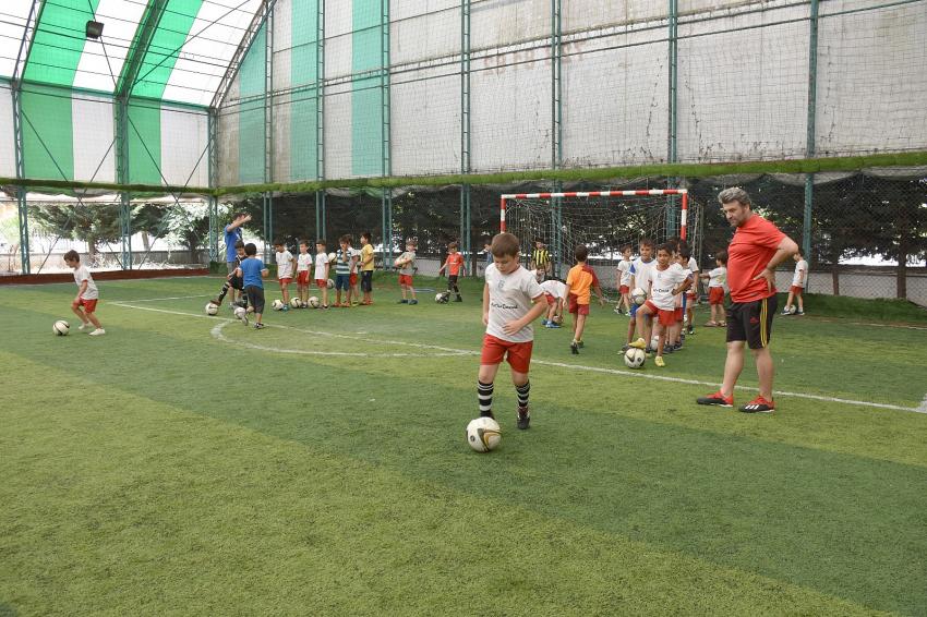 Yaz spor okulları devam ediyor