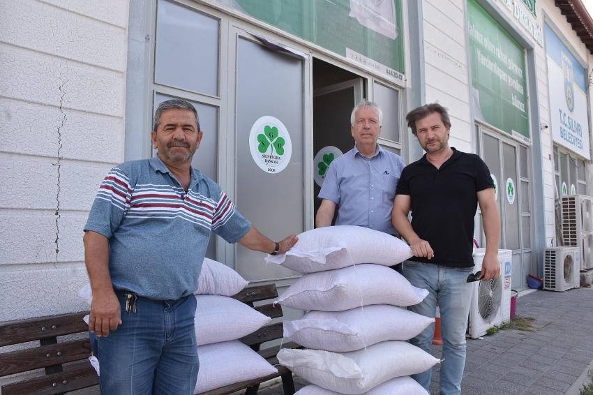 Çiftçilerden Silivri Gıda Bankası'na destek