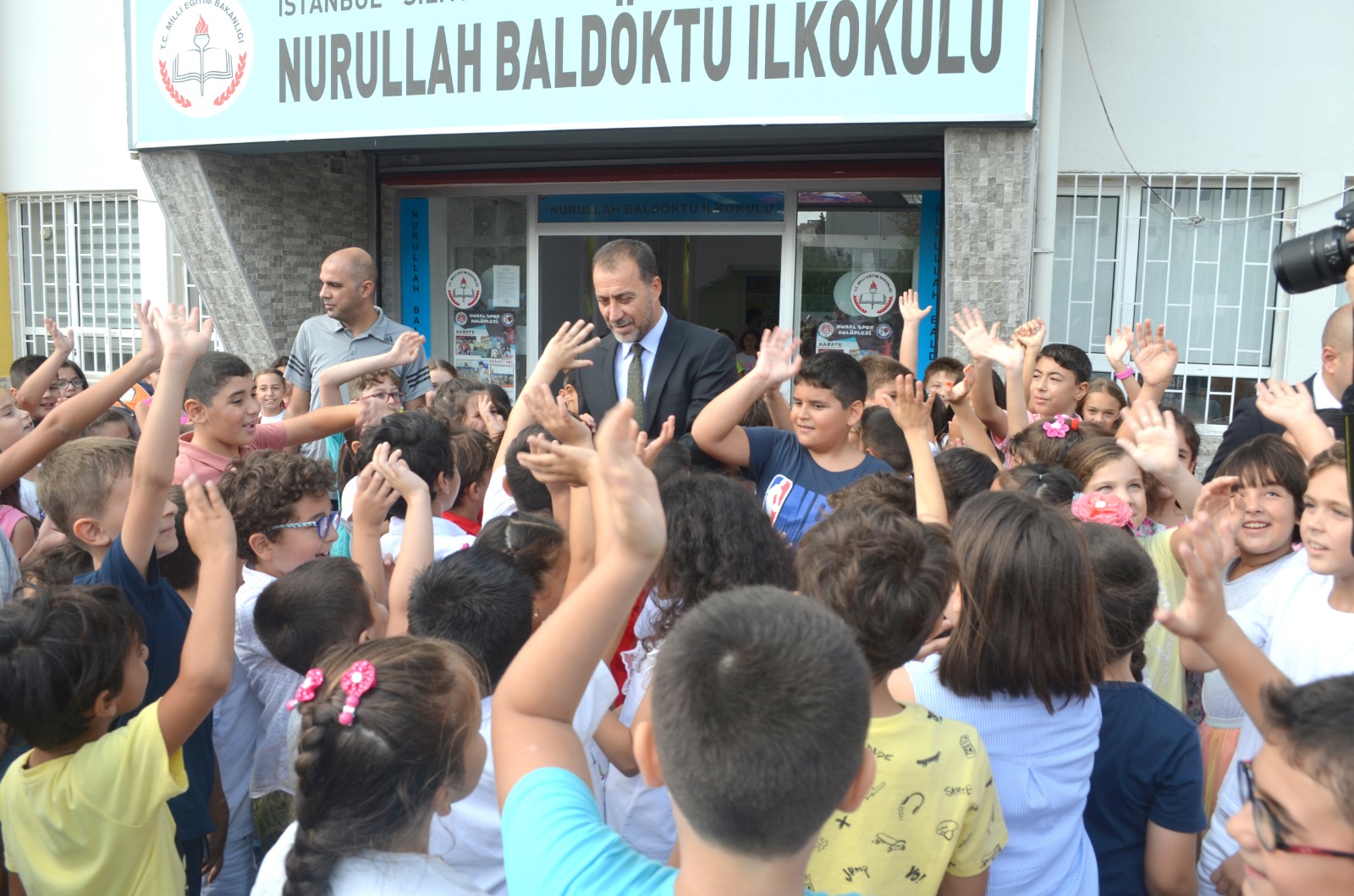 Mini mini birlere okul çantası