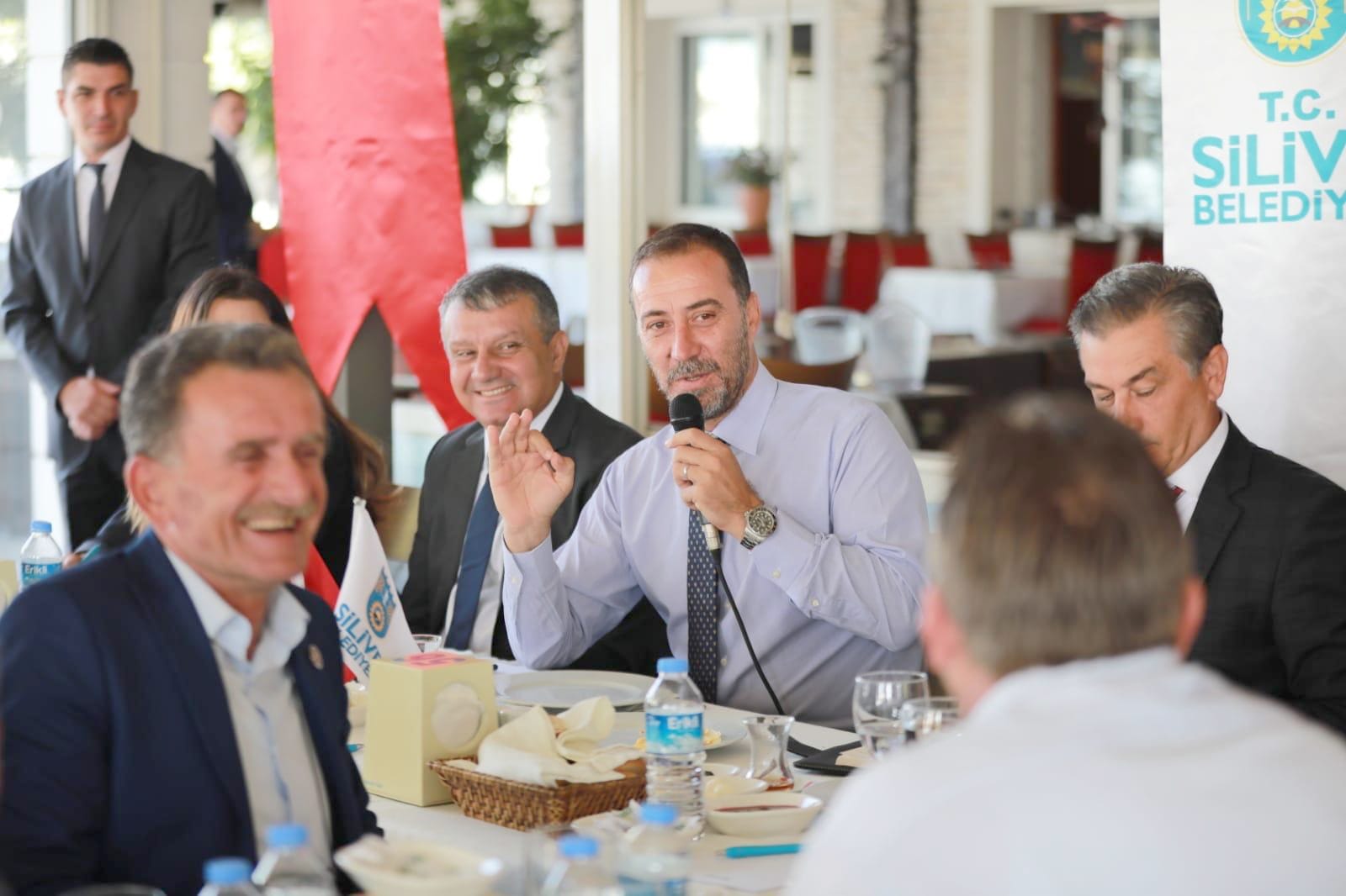 Başkan Yılmaz, mahalle muhtarını tek tek dinledi